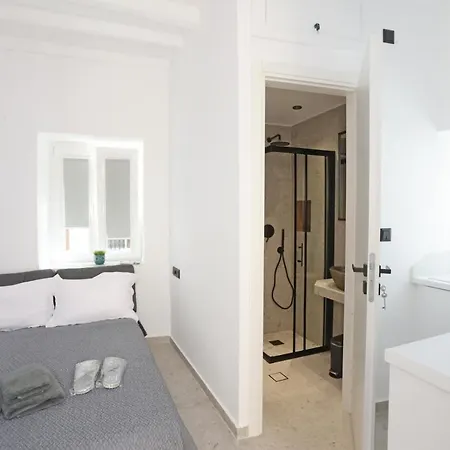 Cozy By Syros Bnb Ermoupoli Exterior photo