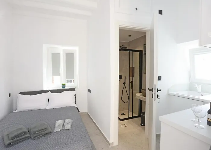 Cozy By Syros Bnb